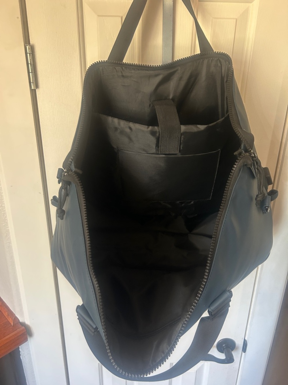 DUCHAMP Lg Navy Blue Travel Duffle Bag - rubberized tote - Picture 3 of 6